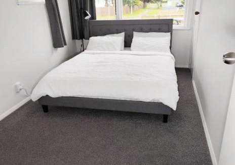 Hamilton Villa | 3-Bedroom house-big yard- Netflix