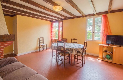 Bias House | 3 bedroom house for 8 people 7 kms from the beaches