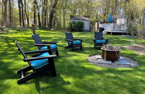 Barnstable House | 3-bedroom house in charming Barnstable with WiFi, AC. Start your getaway now