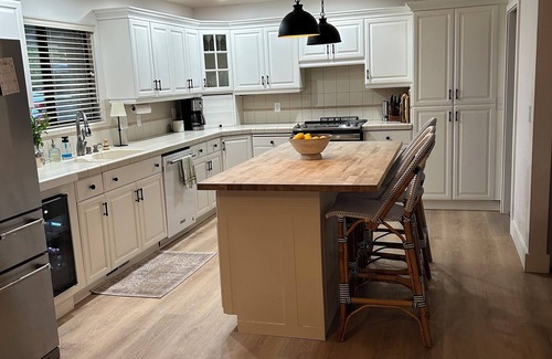 Redding House | 3-bedroom house in peaceful Redding with pool and AC. Enjoy your stay