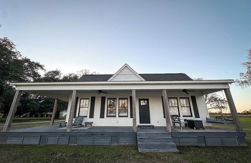 St. Joseph House | 3-bedroom house on beautiful Lake Bruin in Saint Joseph with AC, WiFi