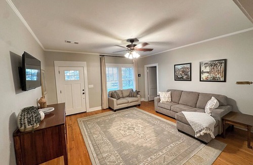 St. Joseph House | 3-bedroom house on beautiful Lake Bruin in Saint Joseph with AC, WiFi