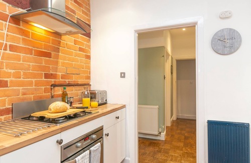 Boscombe Apartment | 3 Bedroom House with Parking Bournemouth