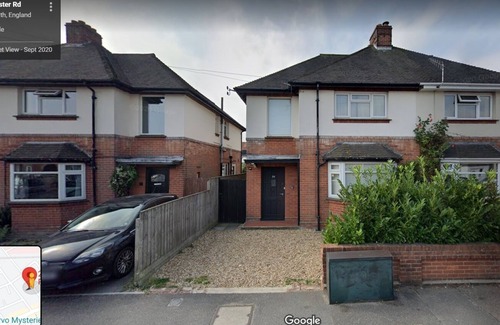 Boscombe Apartment | 3 Bedroom House with Parking Bournemouth