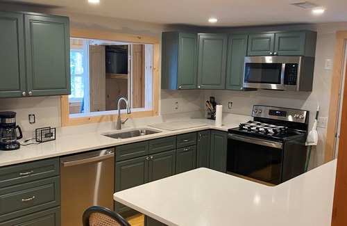 Gilmanton House | 3 Bedroom Lakefront Cottage on Shellcamp Lake, Gilmanton NH