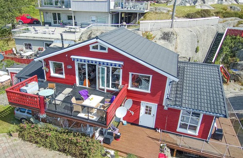 Lyngdal House | 3 bedroom lovely home in Lyngdal