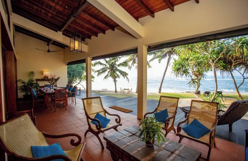 Kathaluwa Villa | 3 bedroom luxury villa on the beach- Exclusive. Fully Staffed. South Point Villa