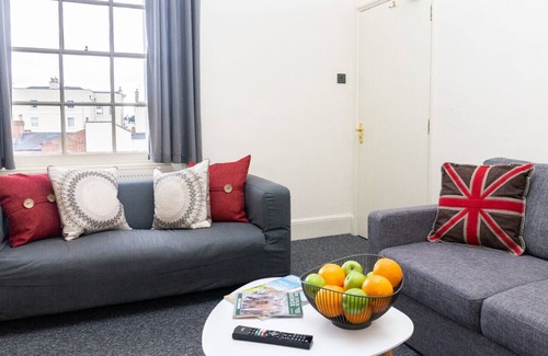 Montpellier Apartment | 3 Bedroom Modern Central Apartment with FREE Netflix