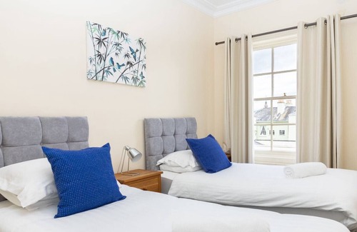 Montpellier Apartment | 3 Bedroom Modern Central Apartment with FREE Netflix