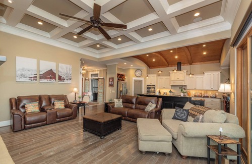 Langley Other | 3-bedroom modern farmhouse retreat near the Masters w/pool and hot-tub