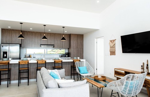 Avellanas Beach House | 3-bedroom newly-built house in fabulous Playa Avellanas with AC, WiFi, Pool