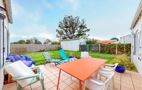 Barbatre House | 3 Bedroom Nice Home In Barbatre