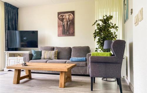 Vlagtwedde House | 3 Bedroom Nice Home In Vlagtwedde