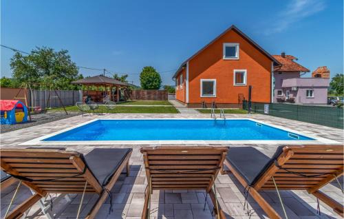 Otocac House | 3 Bedroom Stunning Home In Otocac