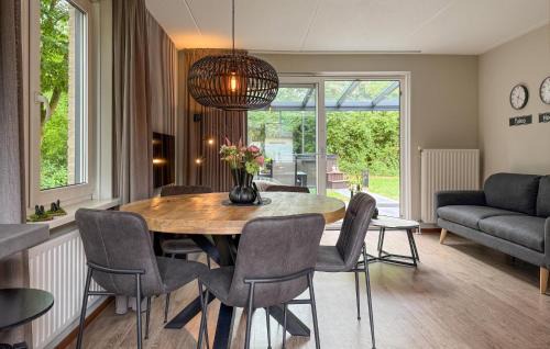 Hoeven House | 3 Bedroom Stunning Home In Hoeven