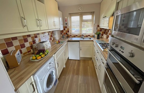 Hoveton Cottage | 3 Bedroom Swan Cottage In Wroxham, Norfolk, Norfolk Broads, England