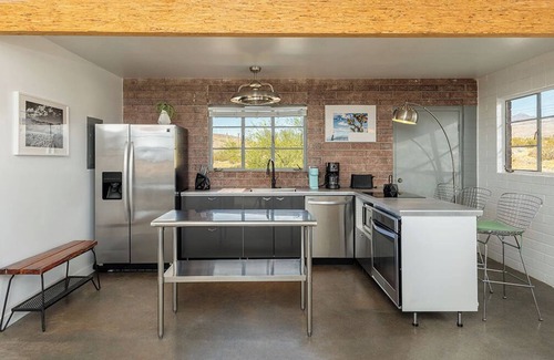 Coachella Valley House | 3-bedroom vacation home just 10 minutes from Palm Springs