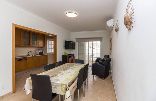 Manta Rota Ski Chalet | 3 bedroom villa with communal pool and WIFI by AlgarveManta (22V3)