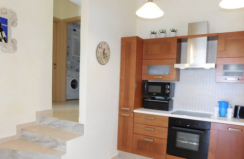 Drapanos Villa | 3 bedroom villa with private infinity pool and panoramic se.
