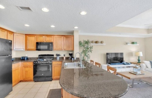 Reunion House | 3 Bedrooms/2.5 Bathrooms/Reunion (7635 HC)
