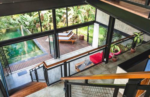 Mambal Villa | 3 Bedrooms Tropical Modernism Rice Field and Jungle
