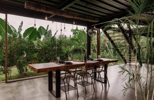 Mambal Villa | 3 Bedrooms Tropical Modernism Rice Field and Jungle