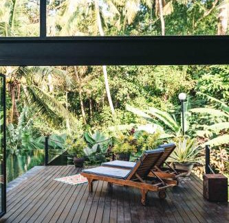 Mambal Villa | 3 Bedrooms Tropical Modernism Rice Field and Jungle