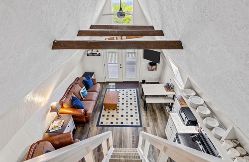 Lampe House | 3 BR A Frame w/Amazing Balcony Views! Sleeps 8!