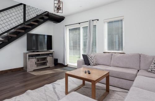 Victor House | 3 BR Caribou Ct Townhome - Victor