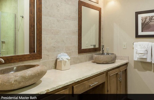 Big Cedars Resort | 3 BR Presidential Suite, Lakeside Private Resort, Hollister MO