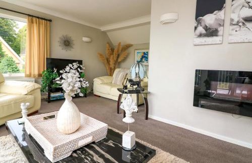 Slapton House | 3 Chantry Hill