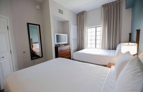 Highlands - Perkins Hotel | 3 Convenient Units w/Full Kitchen! 14-minute walk to Louisiana State University