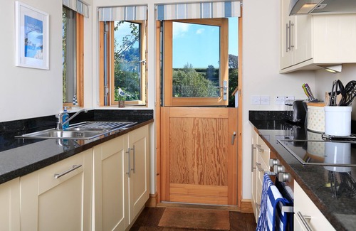 Bugford Cottage | 3 COURT COTTAGE, HILLFIELD VILLAGE in Dartmouth