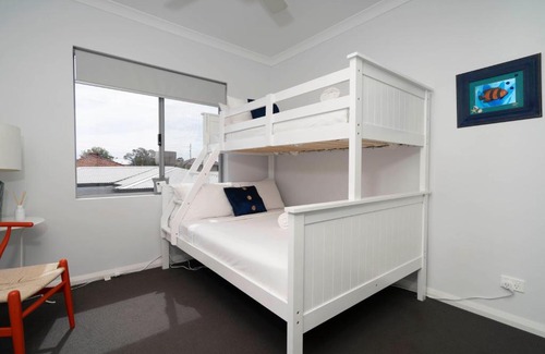Cloverdale Apartment | 3 Fresh Sparkling Apt 2br 2ba Cloverdale