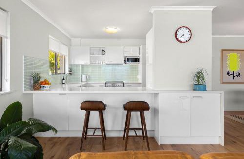 Sunrise Beach Apartment | 3 Kayannee, 5 Tingira Cres