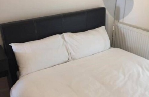 Pontcanna House | 3 Luxury En-suite Bedrooms