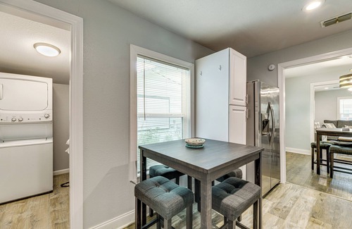 Del Mar House | 3 Mi to Beach: Family Home in Corpus Christi!
