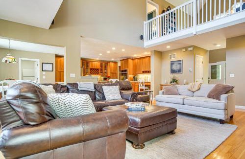 Hatchville House | 3 Mi to Megansett Beach Home with Pool and Game Room