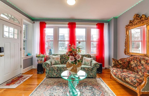 Yeadon House | 3 Mi to Penn Pet-Friendly Townhome in Yeadon!