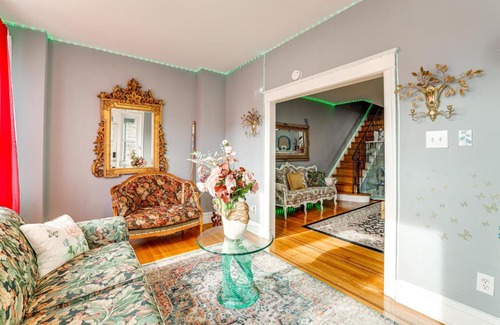 Yeadon House | 3 Mi to Penn Pet-Friendly Townhome in Yeadon!