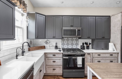 Westfield House | 3 miles to Grand Park. Pet-Friendly w/Game Room!