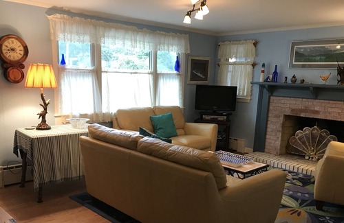 Campground Landing House | 3 Minute Walk to Campground Beach on Cape Cod Bay
