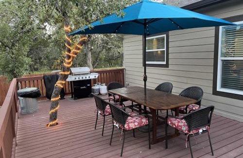 Canyon Lake House | 3-night dis count Secluded Retreat HotTub FirePit