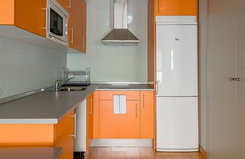 Simancas Apartment | 3 pax flat in Simancas by SharingCo