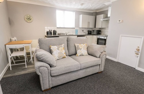 Marske-by-the-Sea Cottage | 3 PROSPECT TERRACE, pet friendly in Marske-By-The-Sea