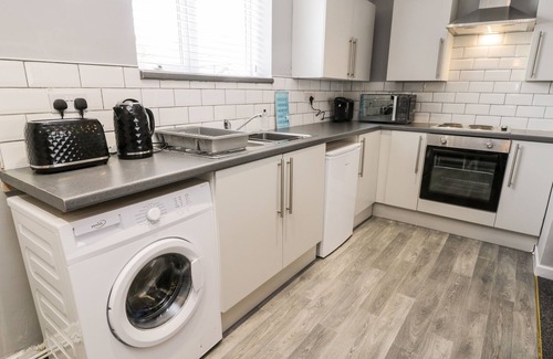 Marske-by-the-Sea Cottage | 3 PROSPECT TERRACE, pet friendly in Marske-By-The-Sea