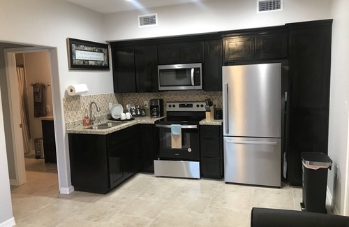 Aransas Pass Apartment | 3- Queens/ sleeps 6
