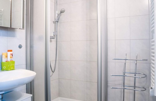 Villingen-Schwenningen Apartment | 3-room apartment app 1