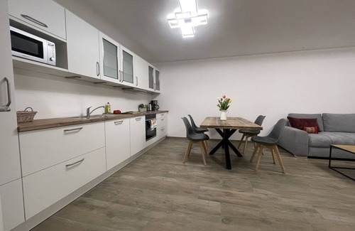 Badenweiler Apartment | 3-room apartment with 2 bedrooms and terrace, max. 5 persons
