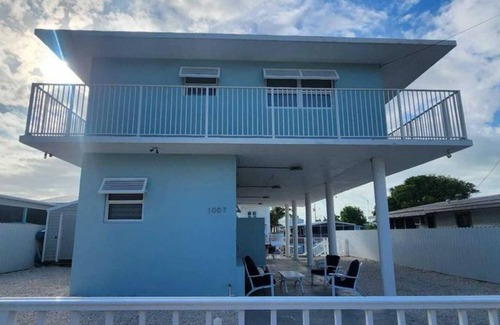 Cross Key Waterways House | 3 Rooms Stunning Paradise Waterfront Getaway! Ocean access in Key Largo Florida.